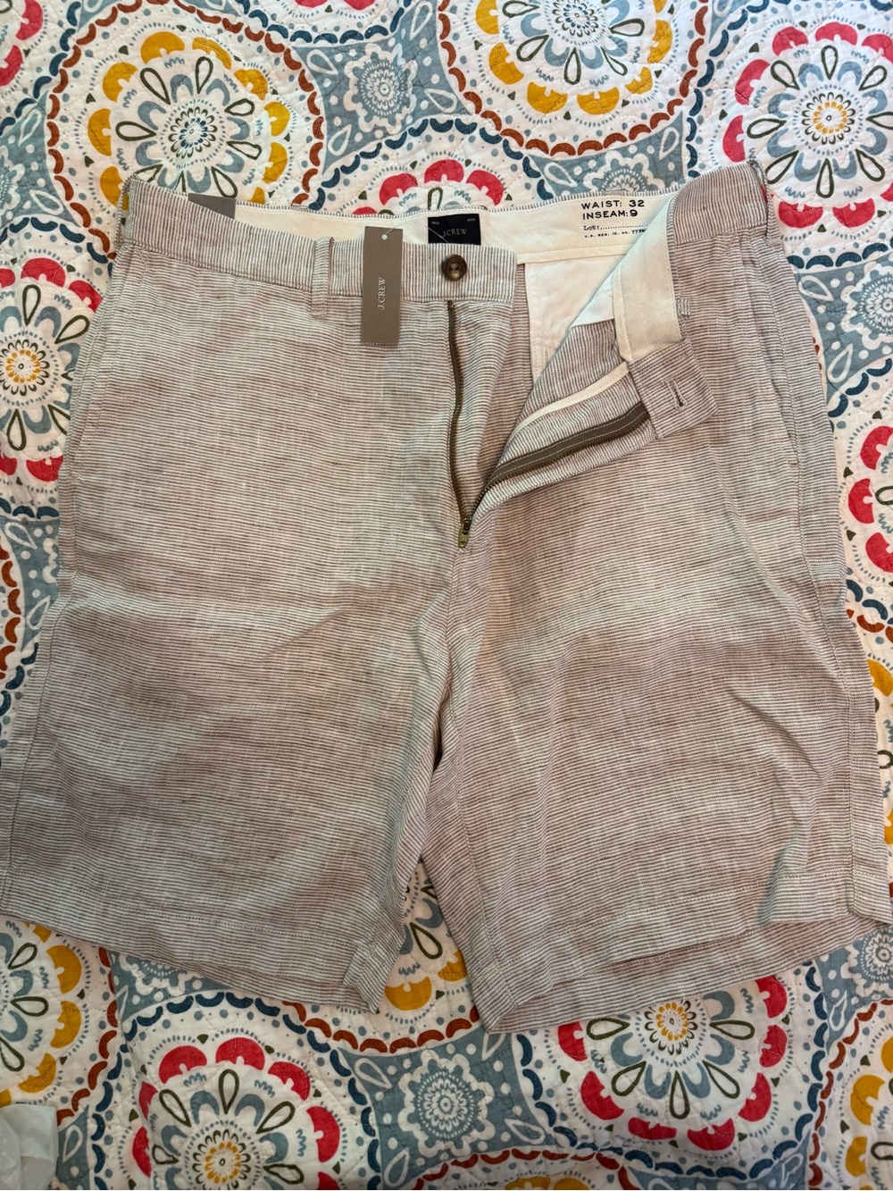 New with Tags- Men's J. Crew 100% Linen tan 9” Shorts - Light Tan- size 32